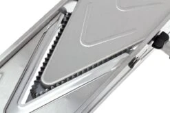 De Buyer Vantage Mandoline, 2017.00 16 De Buyer Vantage Mandoline, 2017.00 -Cuisine Couteaux Magasin DEB2017 00 04 debuyer vantage mandoline deb2017 04