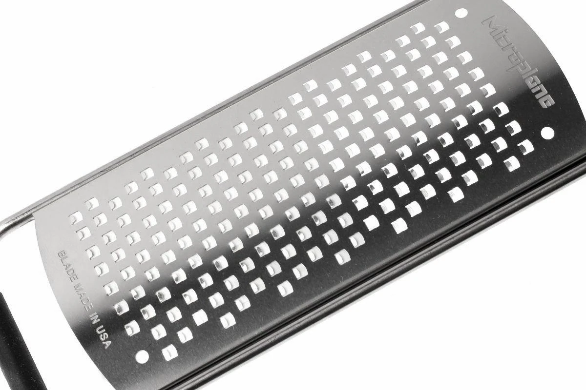Microplane - Râpe à Gros Grains Gourmet 4 Microplane - Râpe à Gros Grains Gourmet – Image 2
