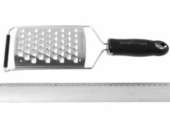 Microplane - Râpe à Très Gros Et Extra Large Grains Gourmet 7 Microplane - Râpe à Très Gros Et Extra Large Grains Gourmet -Cuisine Couteaux Magasin KT3068 03 microplane rasp kt3068 d3