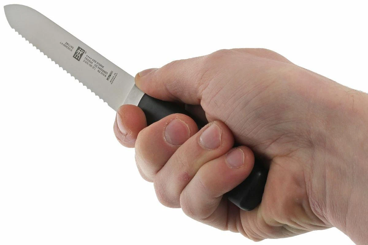 Zwilling J.A. Henckels - Four Star (4 Étoiles) Couteau Universel 7 Zwilling J.A. Henckels - Four Star (4 Étoiles) Couteau Universel – Image 5